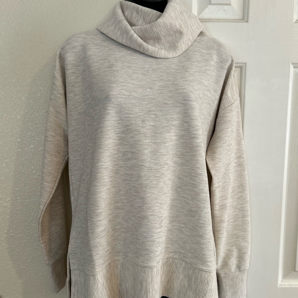 Ideology Cream Turtleneck Sweater with Soft Knit and Ribbed Details